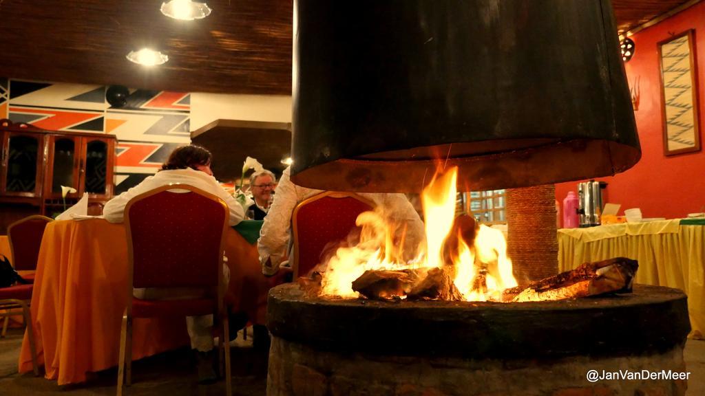 Le Bambou Gorilla Lodge Kinigi Екстериор снимка